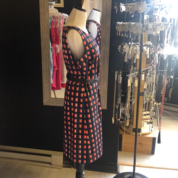Ann Taylor Navy & Red Sleeveless Geometric Dress - Picture 4 of 6